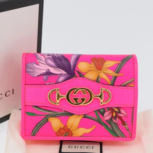 Gucci Handbags - Authentic GUCCI Flora Zumi Leather Wallet bst477-022826